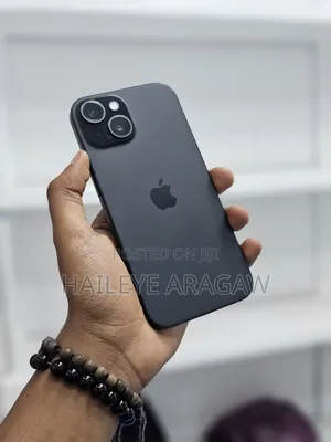 New Apple iPhone 15 256 GB Black