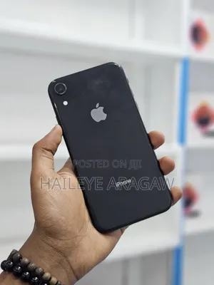 New Apple iPhone XR 64 GB Black