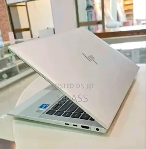New Laptop HP EliteBook 840 G7 8GB Intel Core I5 SSD 512GB