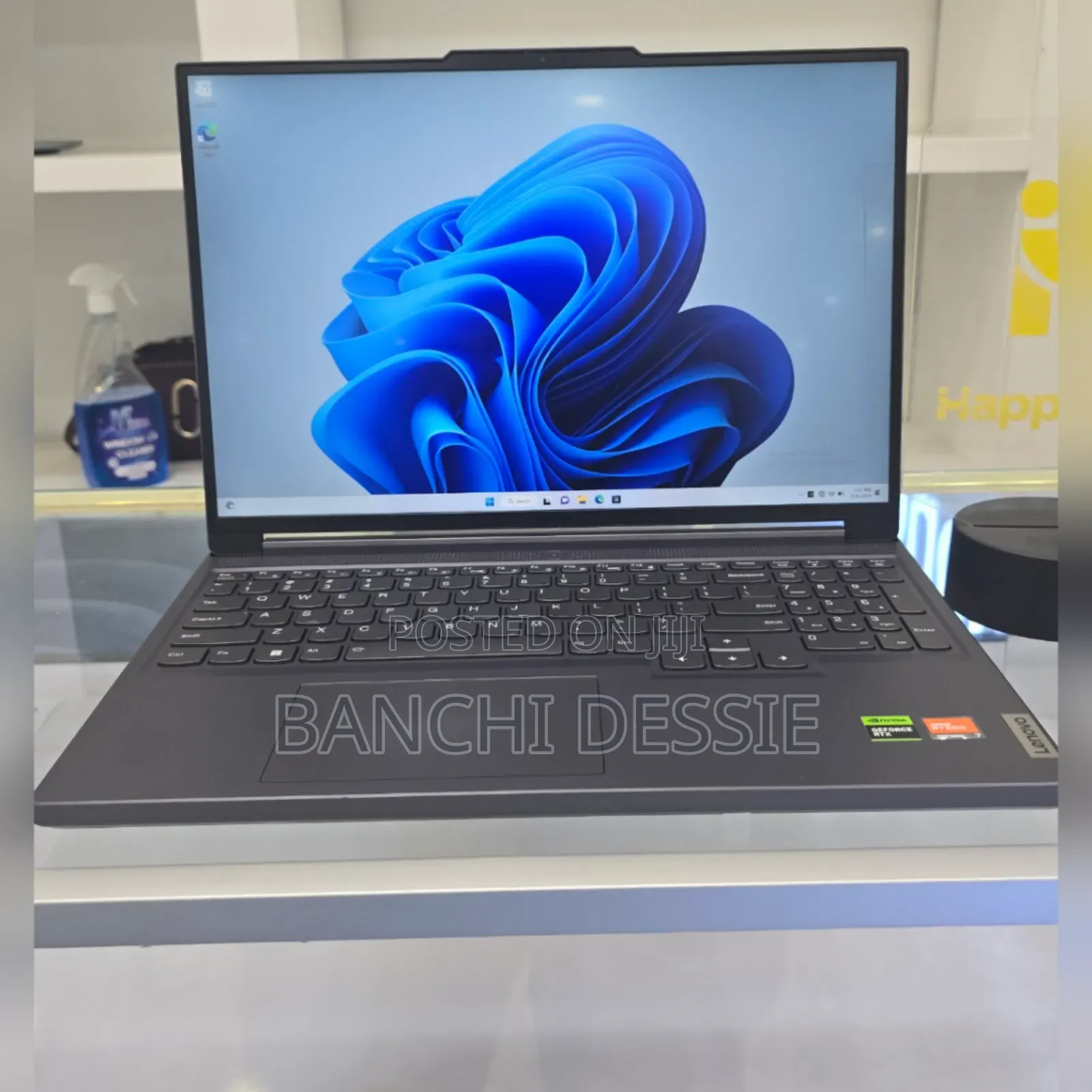 New Laptop Lenovo Legion 7 16GB AMD Ryzen 7 SSD 512GB
