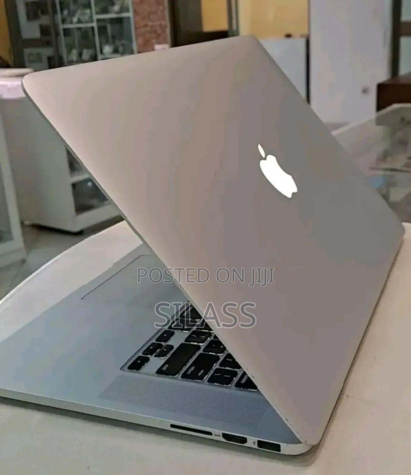 New Laptop Apple MacBook Pro 2013 16GB Apple M1 Max SSD 256GB