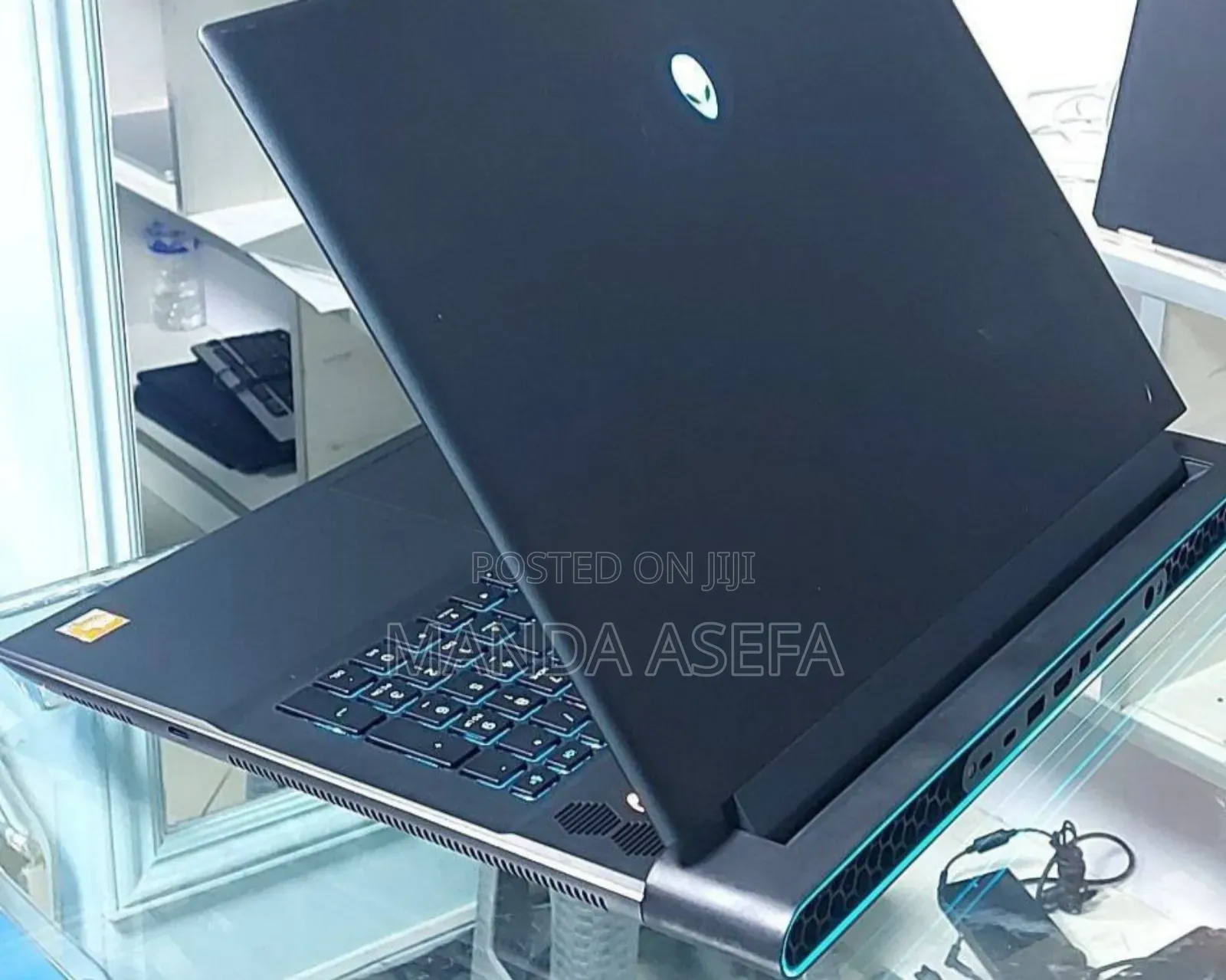 New Laptop Alienware M17x R2 32GB AMD Ryzen 9 SSD 1T