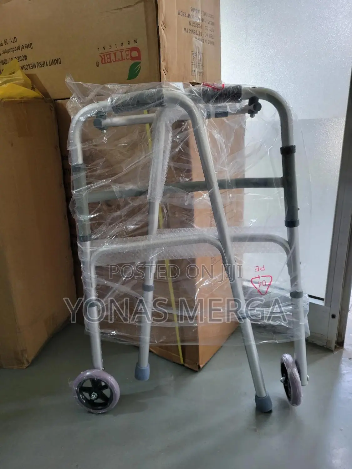 Adults, Medical Walker/Bariatric Walker_sturdy, Works Well