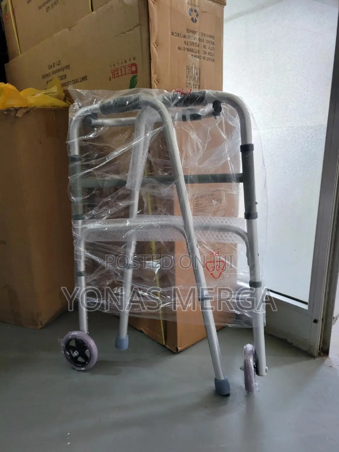 [WHEELED WALKER]: 2 Caster Wheels\Travel Around the House