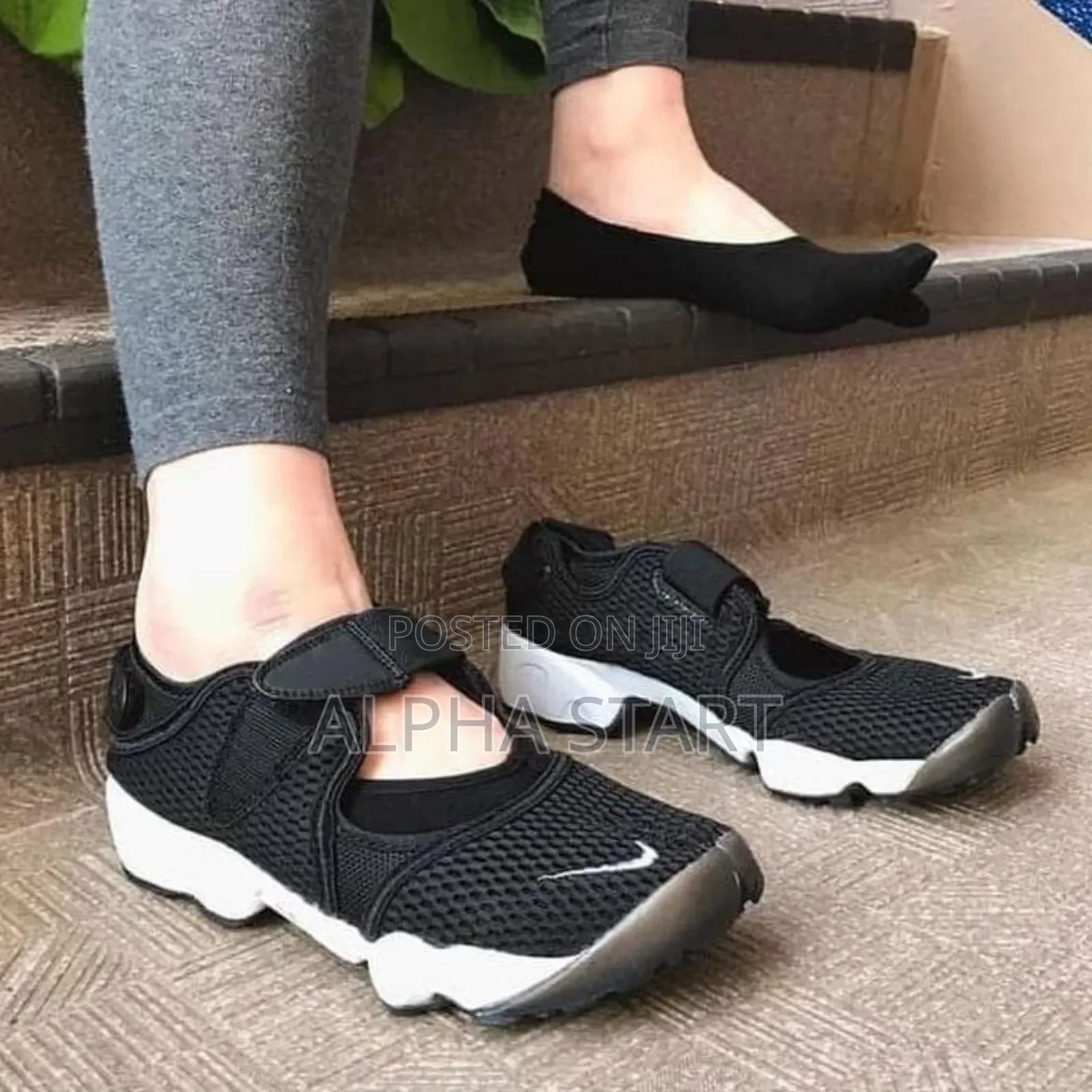 Nike Air Senadal Stock Product