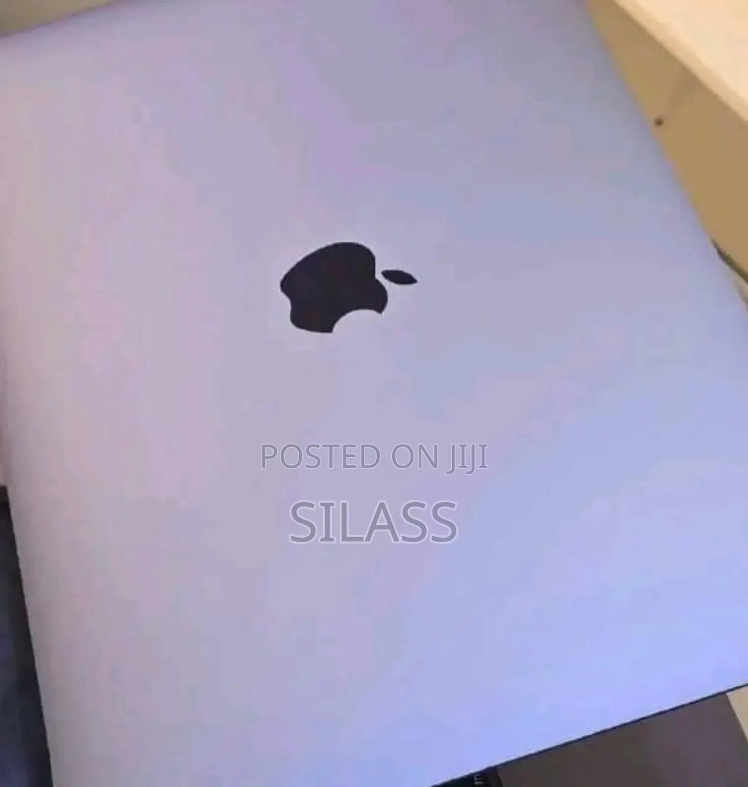 New Laptop Apple MacBook Pro 2020 8GB Intel Core I5 SSD 512GB