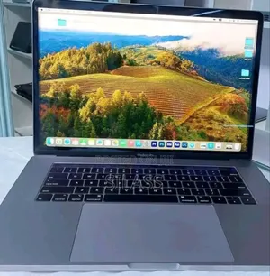 New Laptop Apple MacBook Pro 2019 32GB Intel Core I9 SSD 512GB