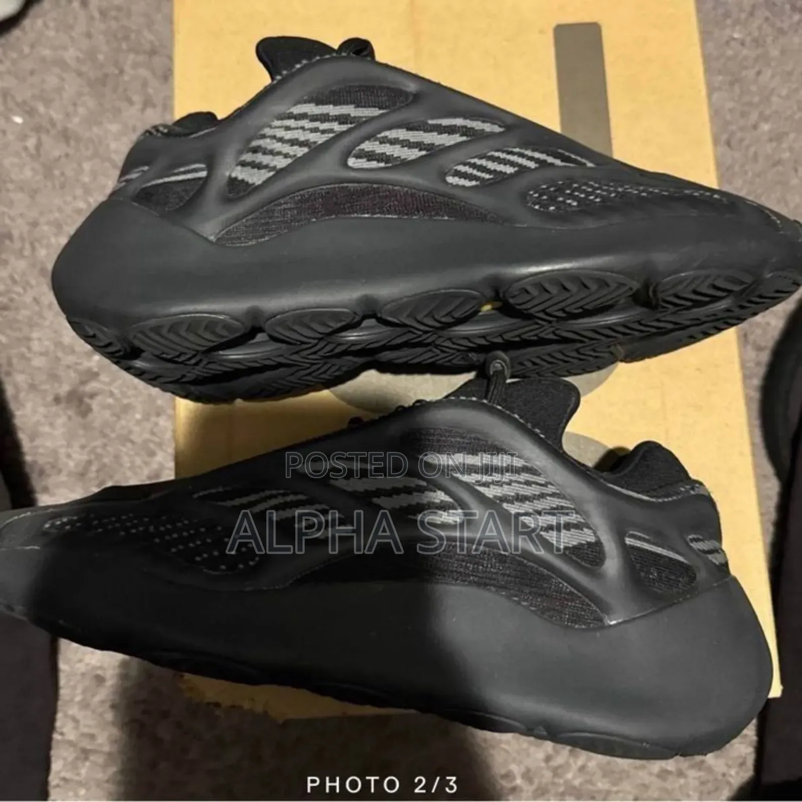 Adidas Yeezy Master Quality Shoes Made in Vietnam