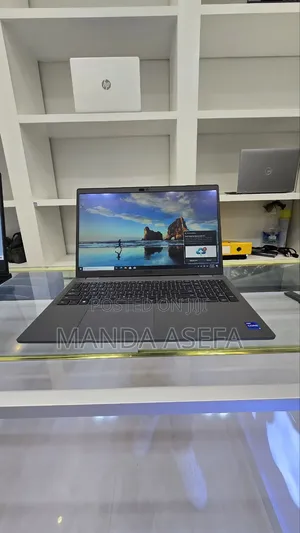 Photo - New Laptop Dell Latitude 3540 8GB Intel Core I7 SSD 256GB