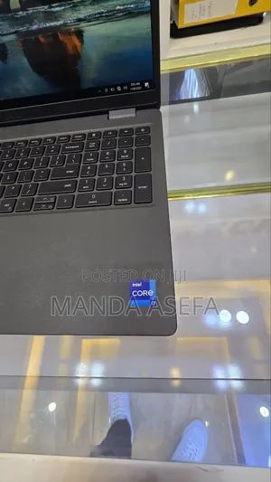 New Laptop Dell Latitude 3540 8GB Intel Core I7 SSD 256GB