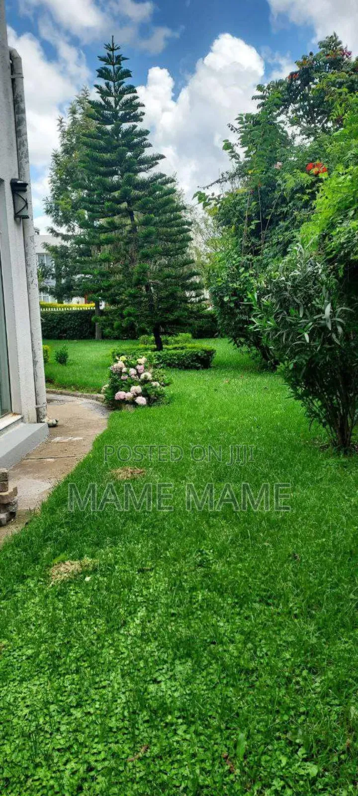 4bdrm House in Tafo Ccd, Bole for sale