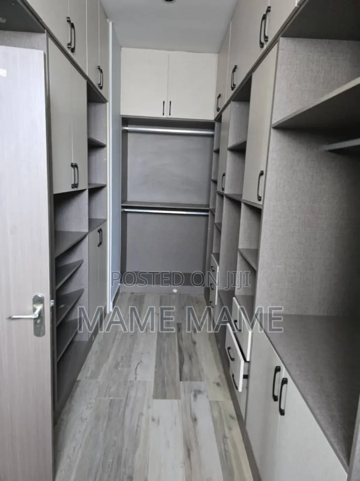 Furnished 6bdrm Penthouse in Addis Abeba, Bole for rent