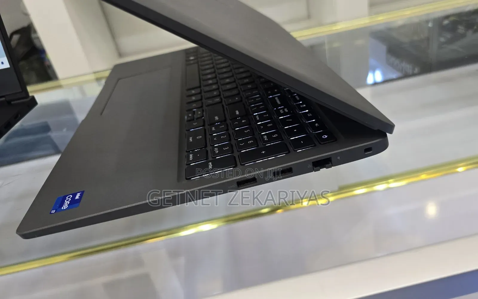 New Laptop Dell Latitude 3540 8GB Intel Core I7 SSD 256GB