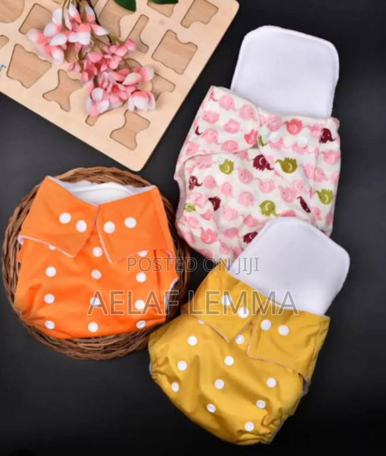 የሚታጠብ ዳይፐር (የዱባይ)
Baby Reusable Diaper