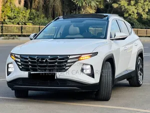 Hyundai Tucson 2022 White