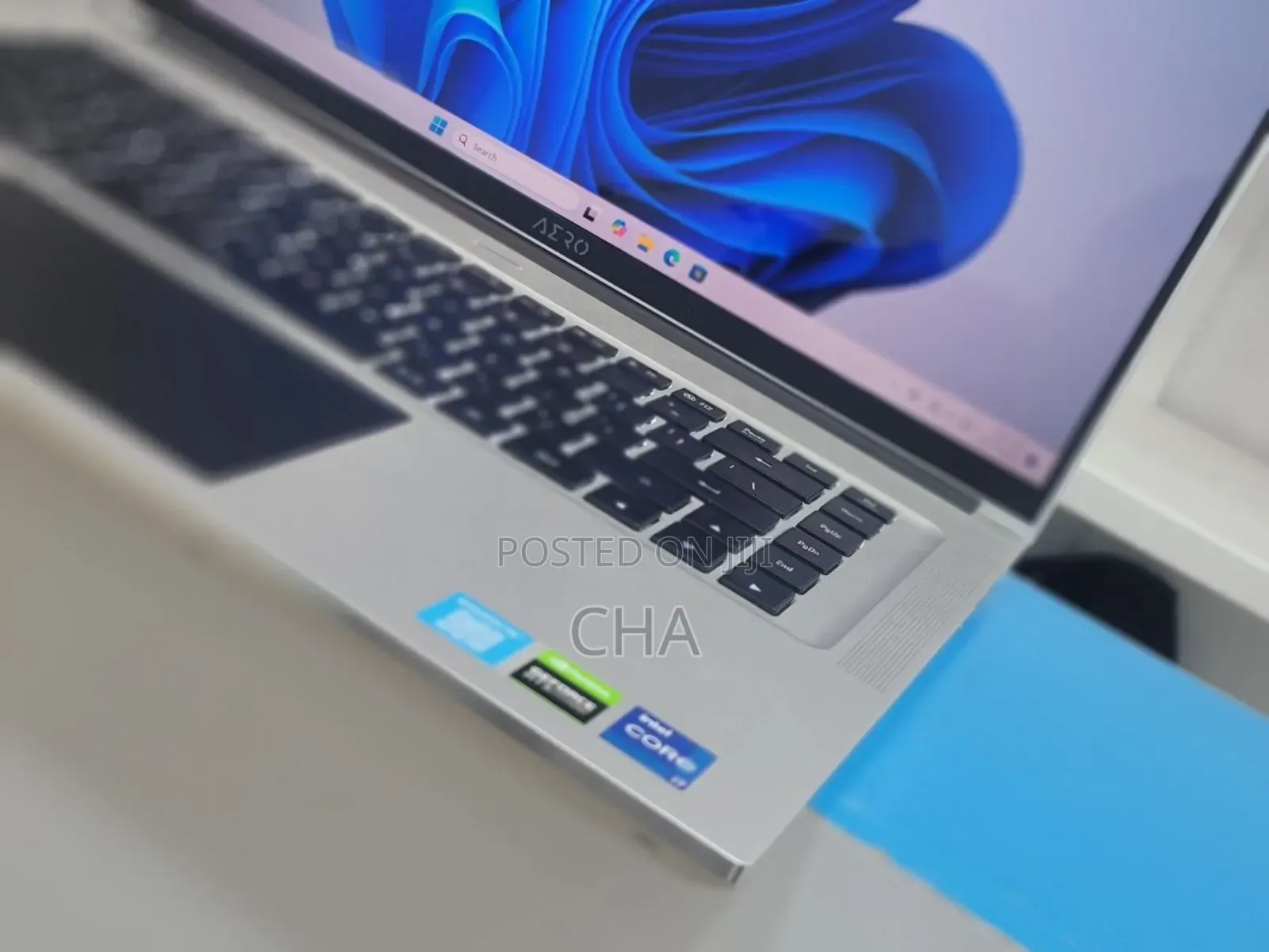 New Laptop Gigabyte AERO 15 16GB Intel Core I7 SSD 2T