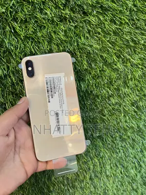 Photo - New Apple iPhone XS 256 GB Gold