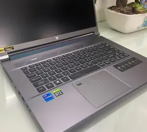 New Laptop Acer Predator Triton 500 SE 16GB Intel Core I7 SSD 2T