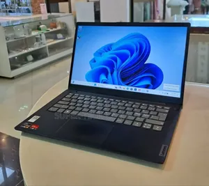 New Laptop Lenovo Ideapad 3 8GB AMD Ryzen 3 SSD 256GB