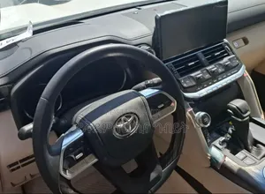 New Toyota Land Cruiser 2024 Silver