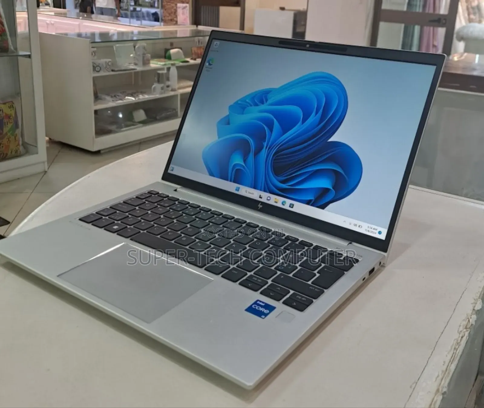 New Laptop HP EliteBook 830 G9 16GB Intel Core I5 SSD 512GB