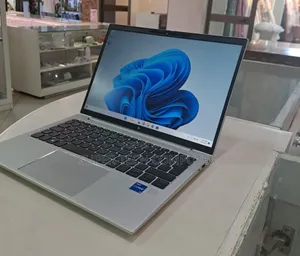 New Laptop HP EliteBook 830 G9 16GB Intel Core I5 SSD 512GB