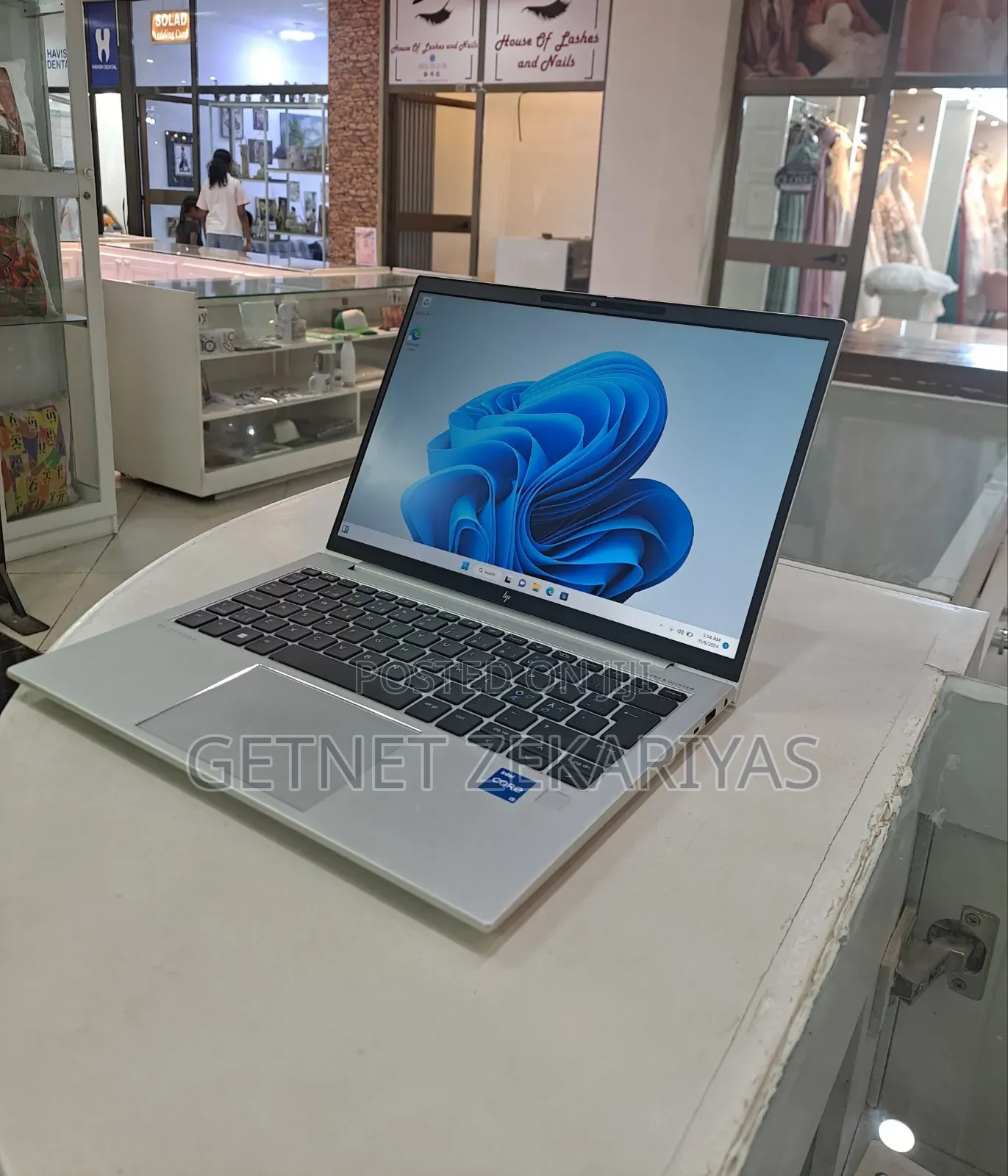 New Laptop HP EliteBook 830 G9 16GB Intel Core I5 SSD 512GB