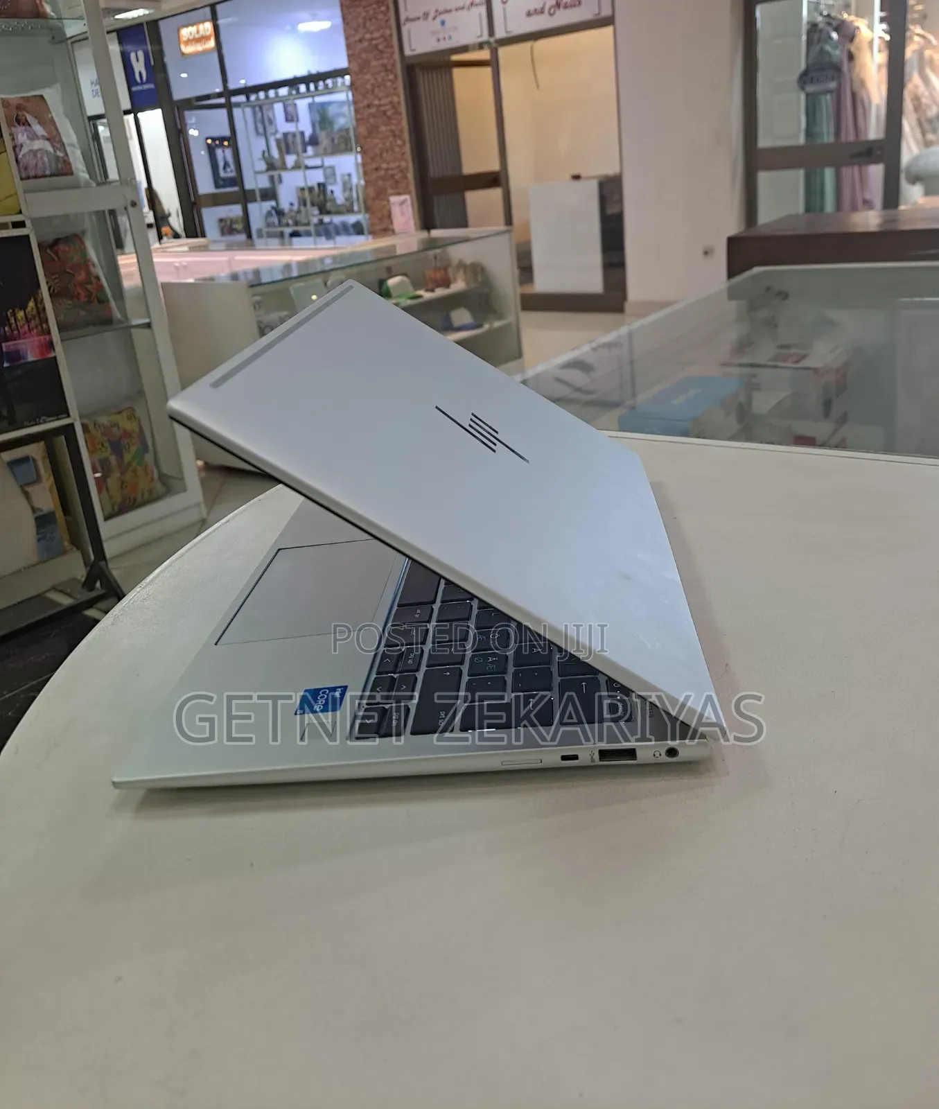 New Laptop HP EliteBook 830 G9 16GB Intel Core I5 SSD 512GB