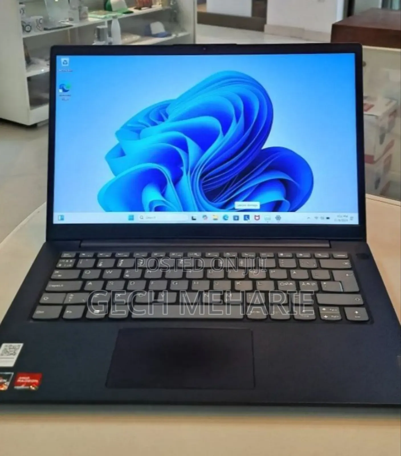 New Laptop Lenovo Ideapad 3 8GB AMD Ryzen 3 SSD 256GB