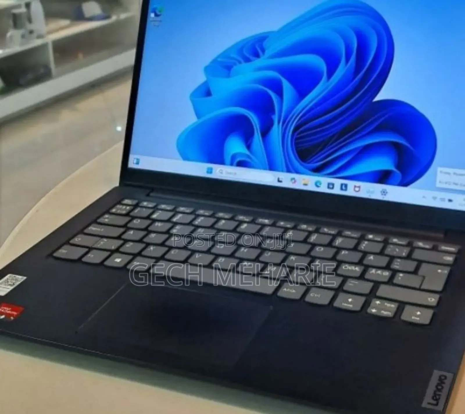 New Laptop Lenovo Ideapad 3 8GB AMD Ryzen 3 SSD 256GB