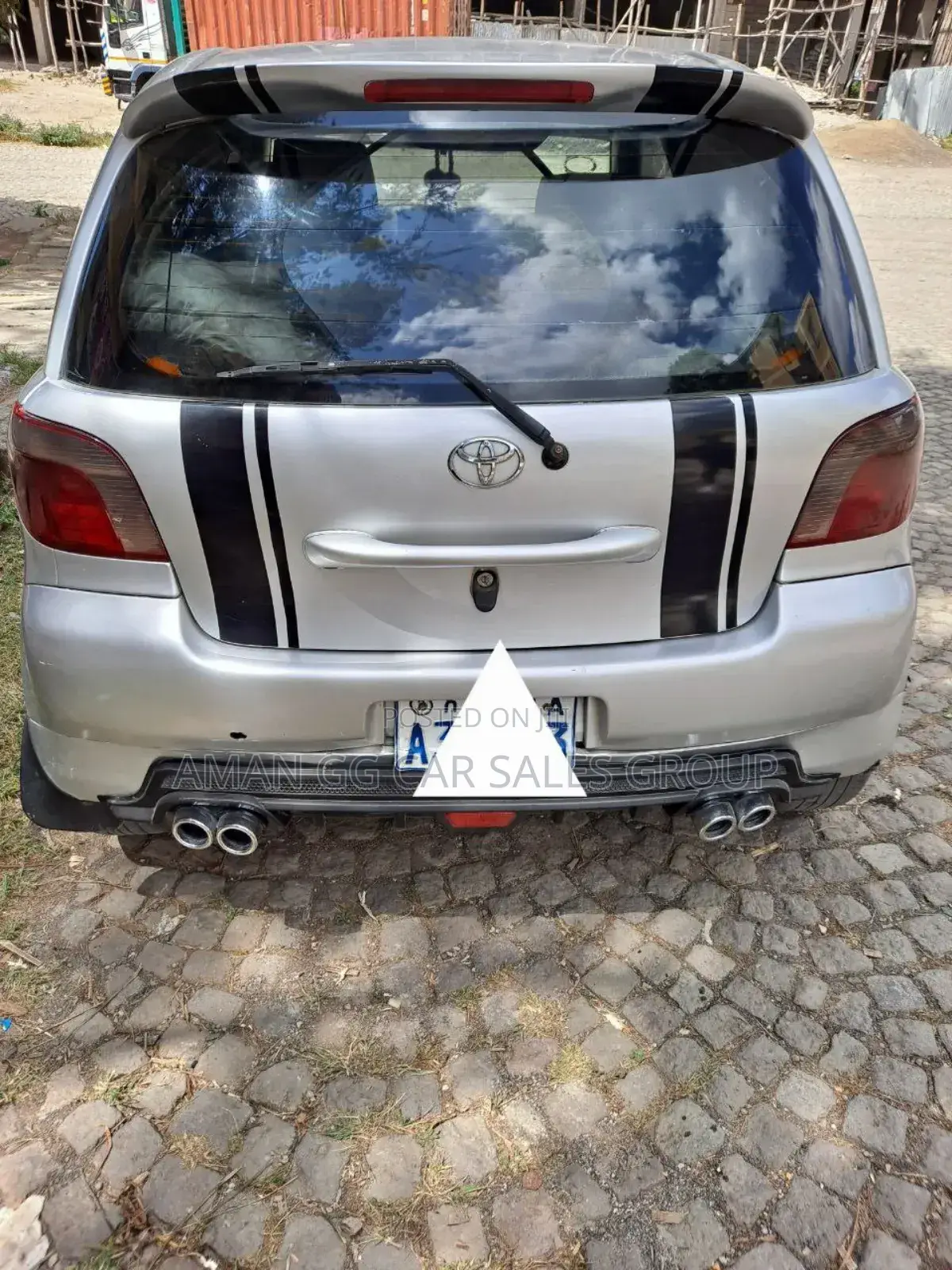 Toyota Vitz 2000 Silver