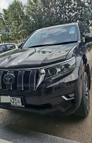 Photo - New Toyota Land Cruiser 2023 Blue