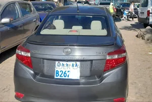 Toyota Yaris 2014 Gray