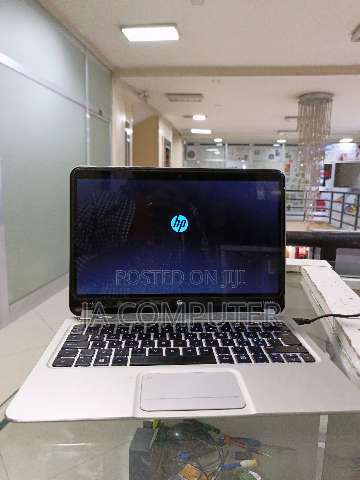 New Laptop HP Spectre 4GB Intel Core I5 SSD 128GB