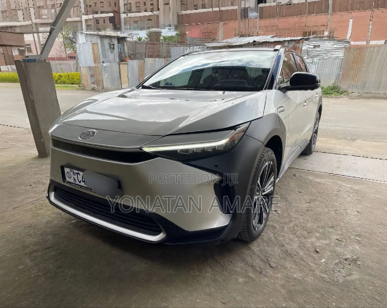 Toyota bZ4X 71.4 kWh FWD 2023 Silver