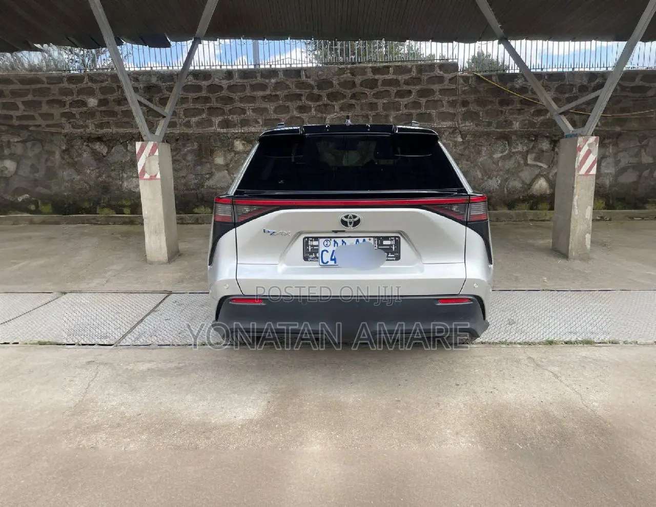 Toyota bZ4X 71.4 kWh FWD 2023 Silver