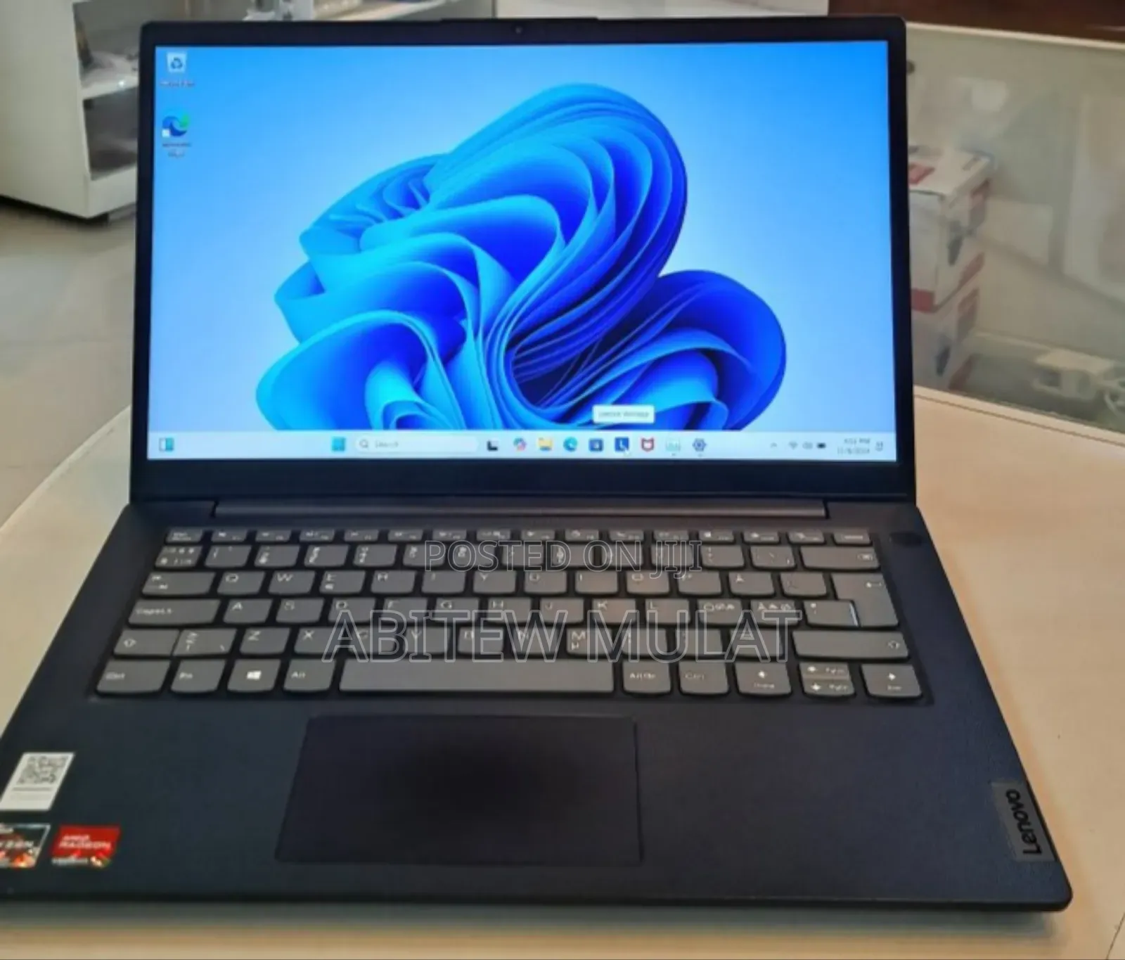 New Laptop Lenovo Ideapad 3 8GB AMD Ryzen 3 SSD 256GB