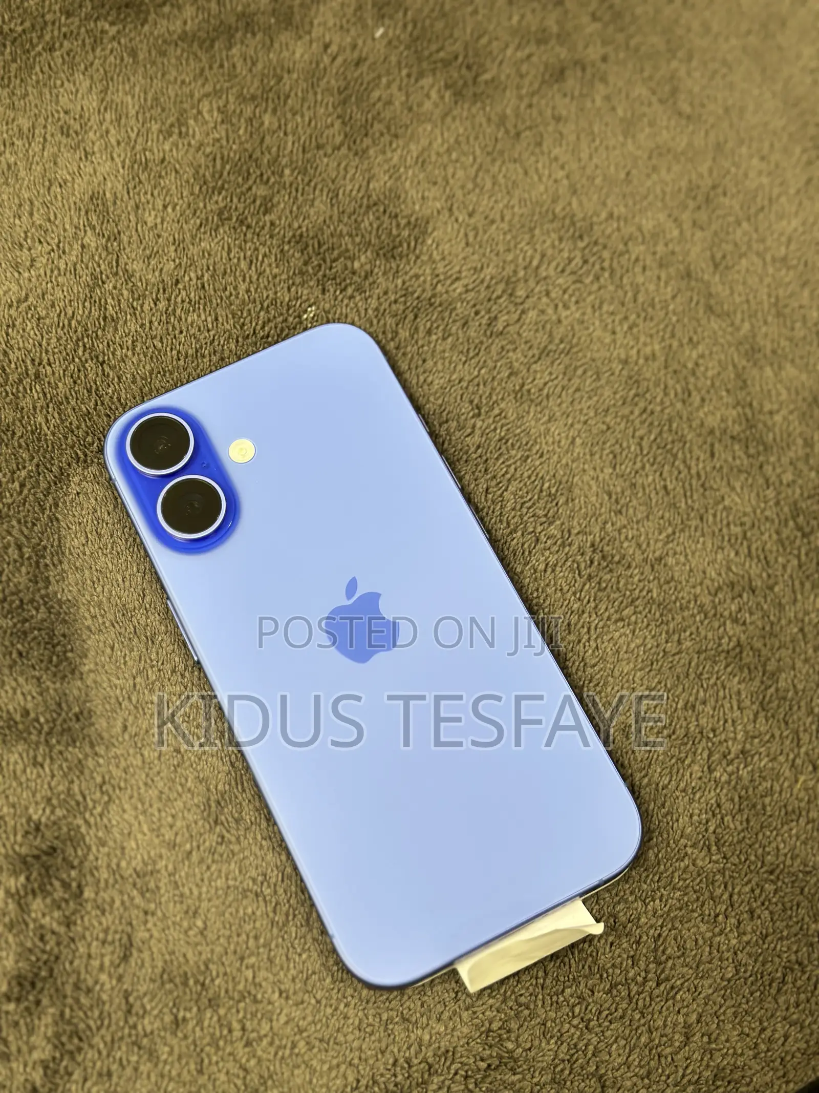 New Apple iPhone 16 256 GB Blue