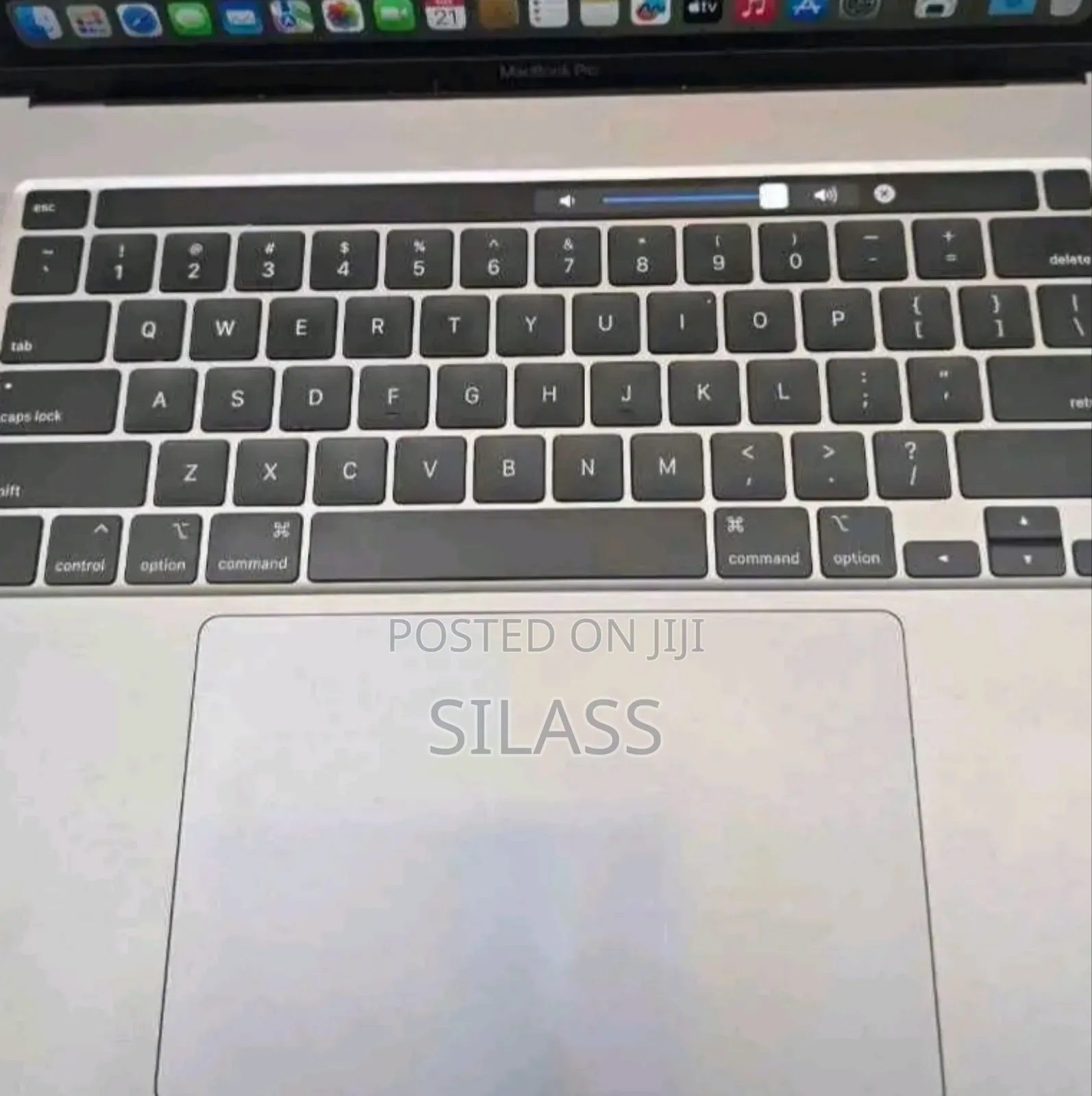 New Laptop Apple MacBook Pro 2019 32GB Intel Core I9 SSHD (Hybrid) 1T