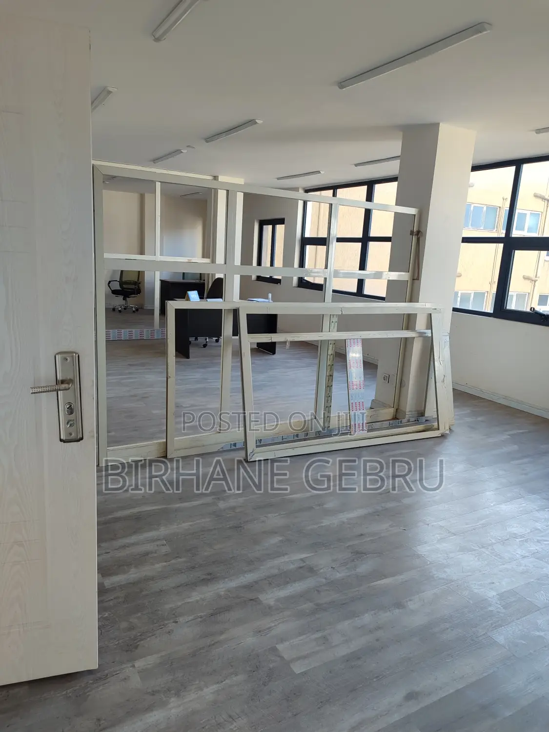 Luxury Apartment Rent for Office