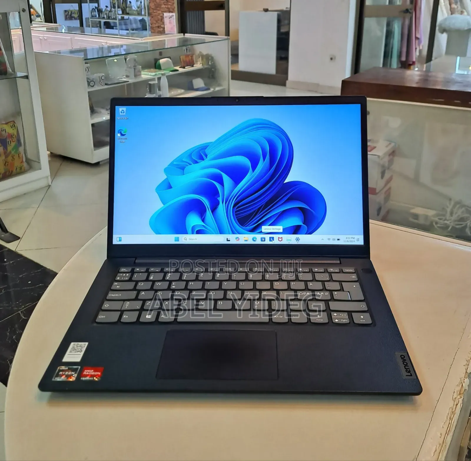 New Laptop Lenovo Ideapad 3 8GB AMD Ryzen 3 SSD 256GB