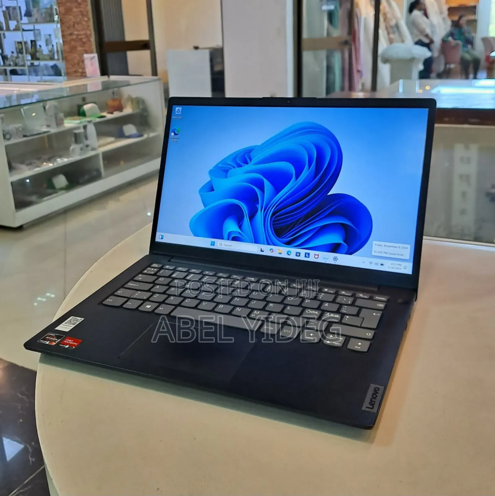 New Laptop Lenovo Ideapad 3 8GB AMD Ryzen 3 SSD 256GB