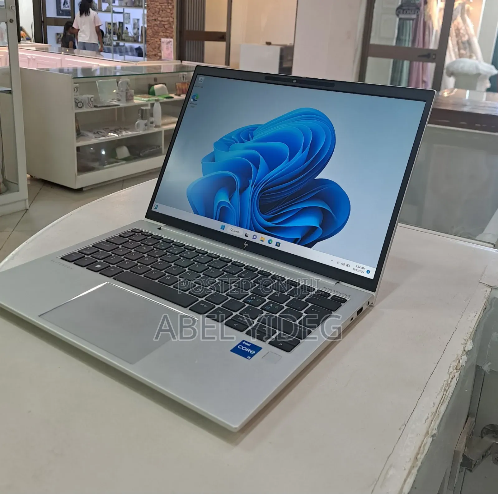 New Laptop HP EliteBook 830 G9 16GB Intel Core I5 SSD 512GB