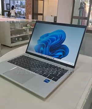 New Laptop HP EliteBook 830 G9 16GB Intel Core I5 SSD 512GB
