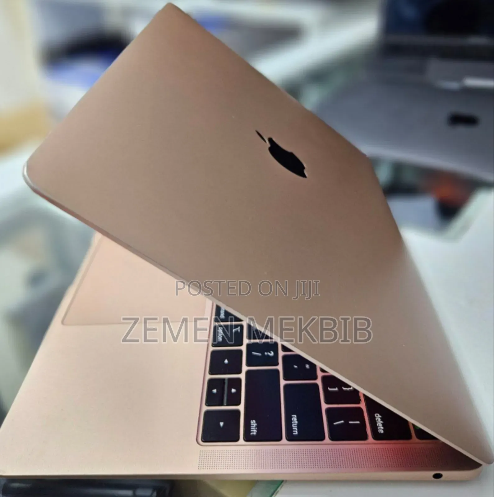New Laptop Apple MacBook Air 2019 8GB Intel Core I5 SSD 256GB