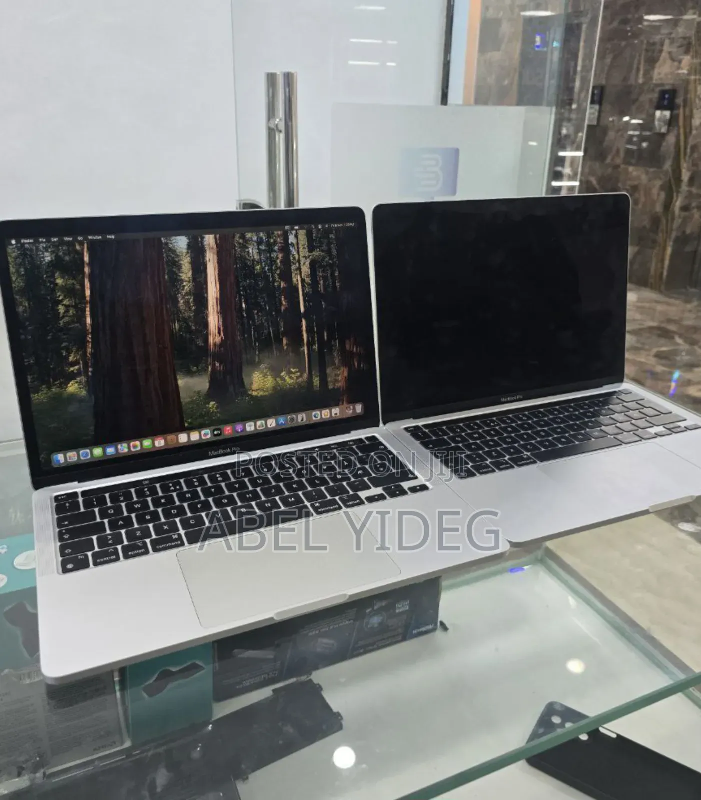 New Laptop Apple MacBook Pro M1 8GB Apple M1 SSD 256GB