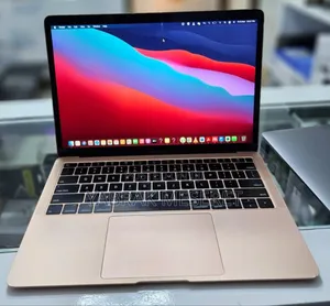 New Laptop Apple MacBook Air 2019 8GB Intel Core I5 SSD 256GB