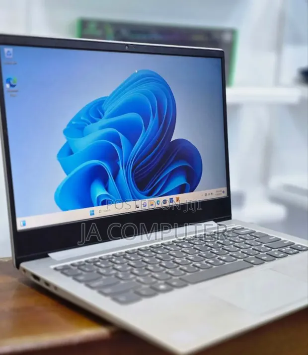 lenovo ideapad s340 with 2gb graphics card