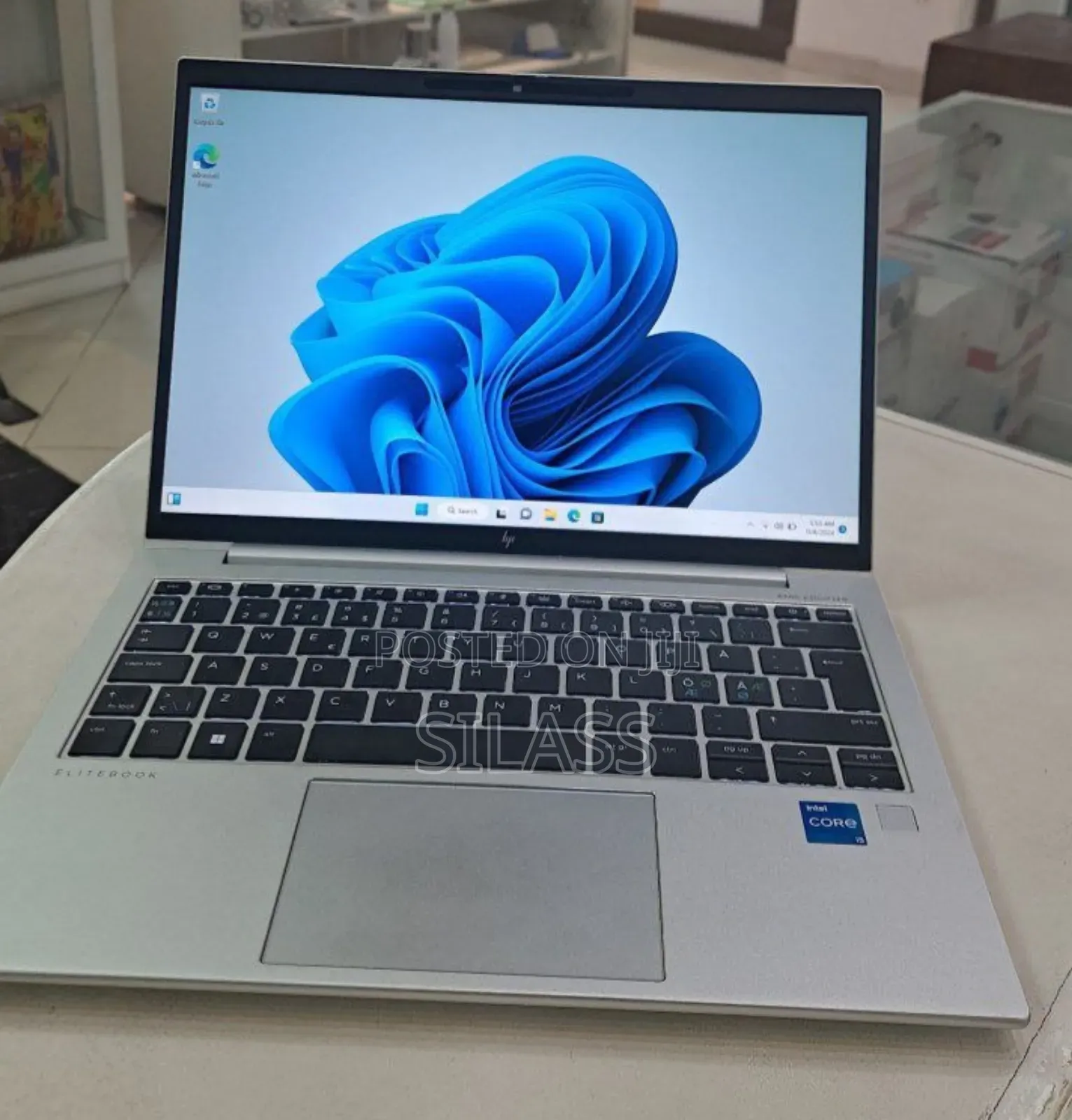 New Laptop HP EliteBook 830 G9 16GB Intel Core I5 SSD 512GB