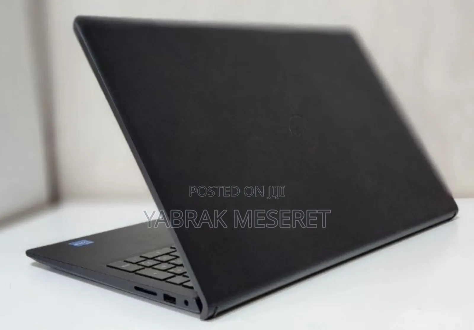 New Laptop Dell Precision 15 3520 8GB Intel Core I5 SSD 256GB